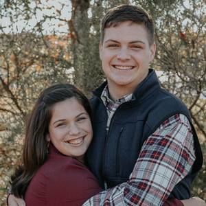 Meet your Posher, Karine